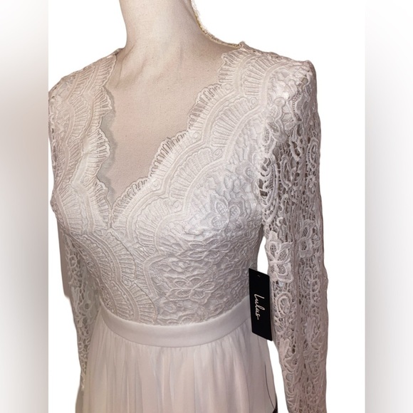 Lulu’s Lace Maxi Wedding Dress in WHT Size Small - Picture 3 of 16